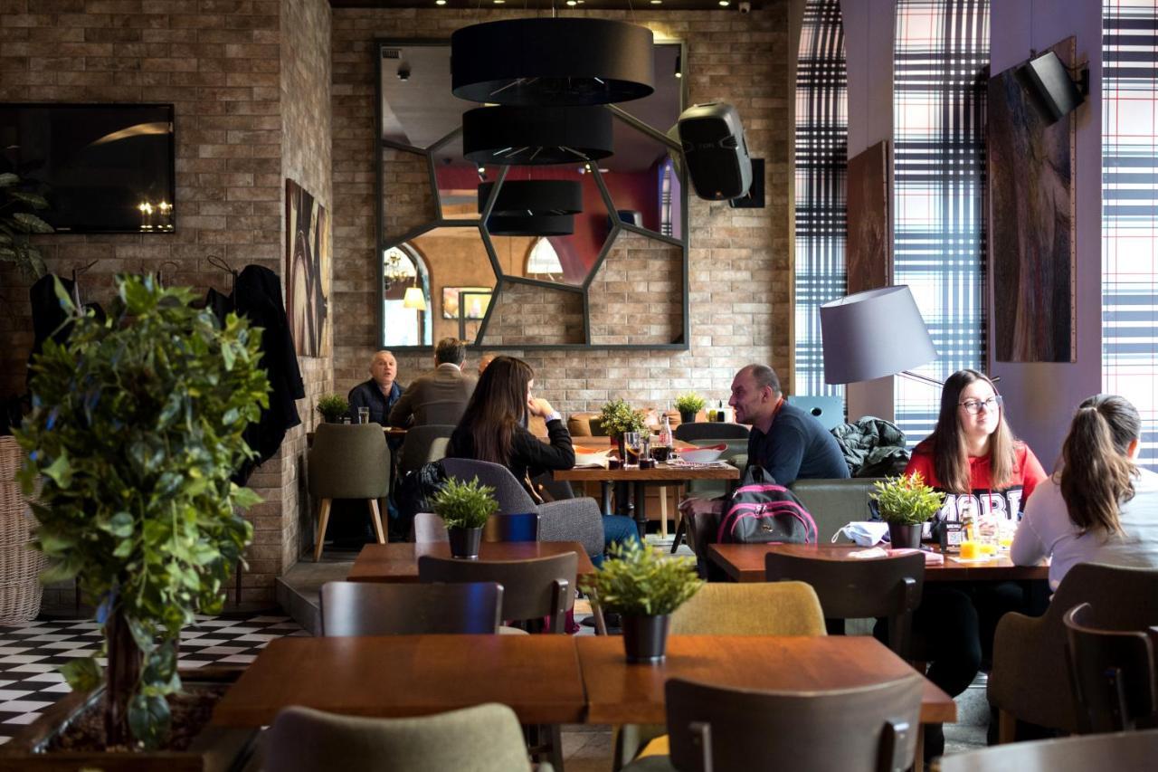 Hotel Grand Hedonist Pancevo Bagian luar foto
