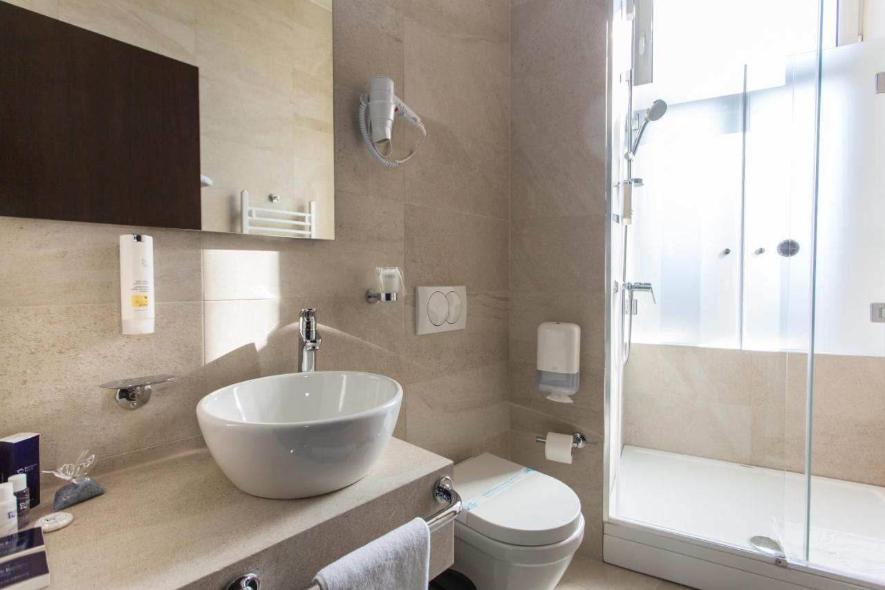 Hotel Grand Hedonist Pancevo Bagian luar foto