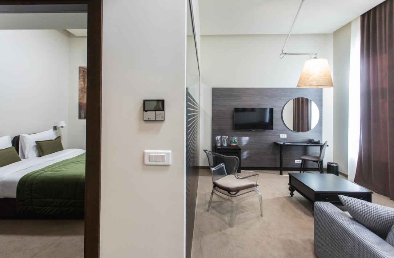 Hotel Grand Hedonist Pancevo Bagian luar foto