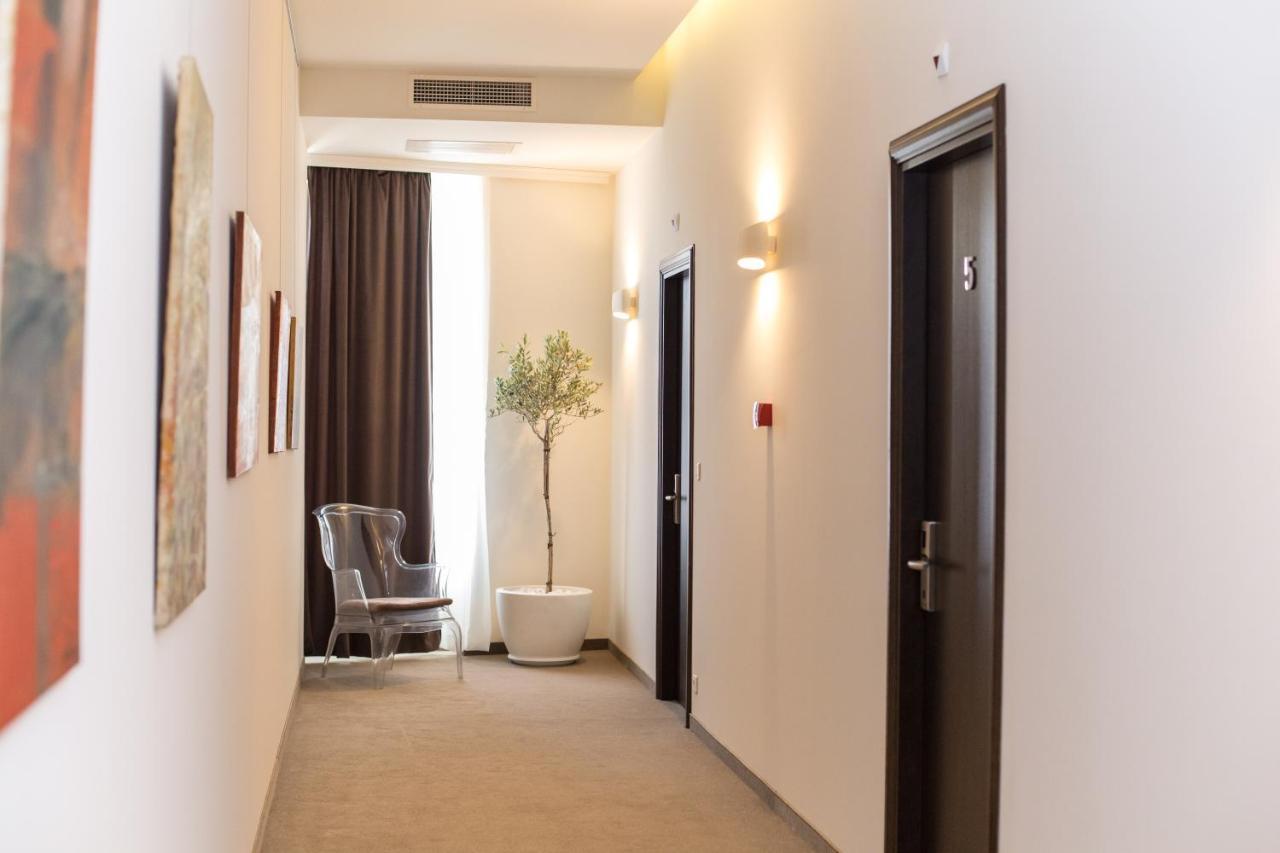 Hotel Grand Hedonist Pancevo Bagian luar foto